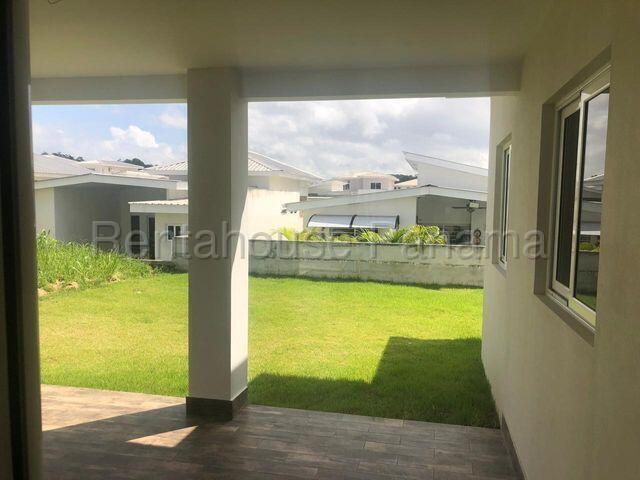Brandnew House - Casa Nueva en Chorrera